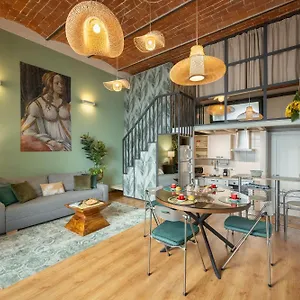 cool-metropolitan-lifestyle-loft.it-tuscanyhotel.com/